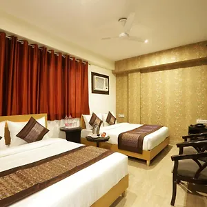Palm Emerald Near International Airport 3* New Delhi