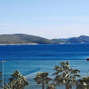 Margarit Boutique Sarande